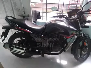 হিরো হাঙ্গার ১৫০আর ডুয়াল ডিস্ক এবিএস ২০১৭ ব্ল্যাক