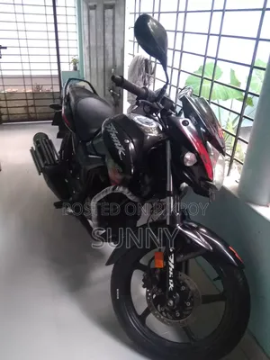 Hero Hunk 150R Dual Disc ABS 2017 Black