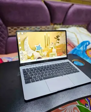 Laptop 8gb Intel SSD 250gb