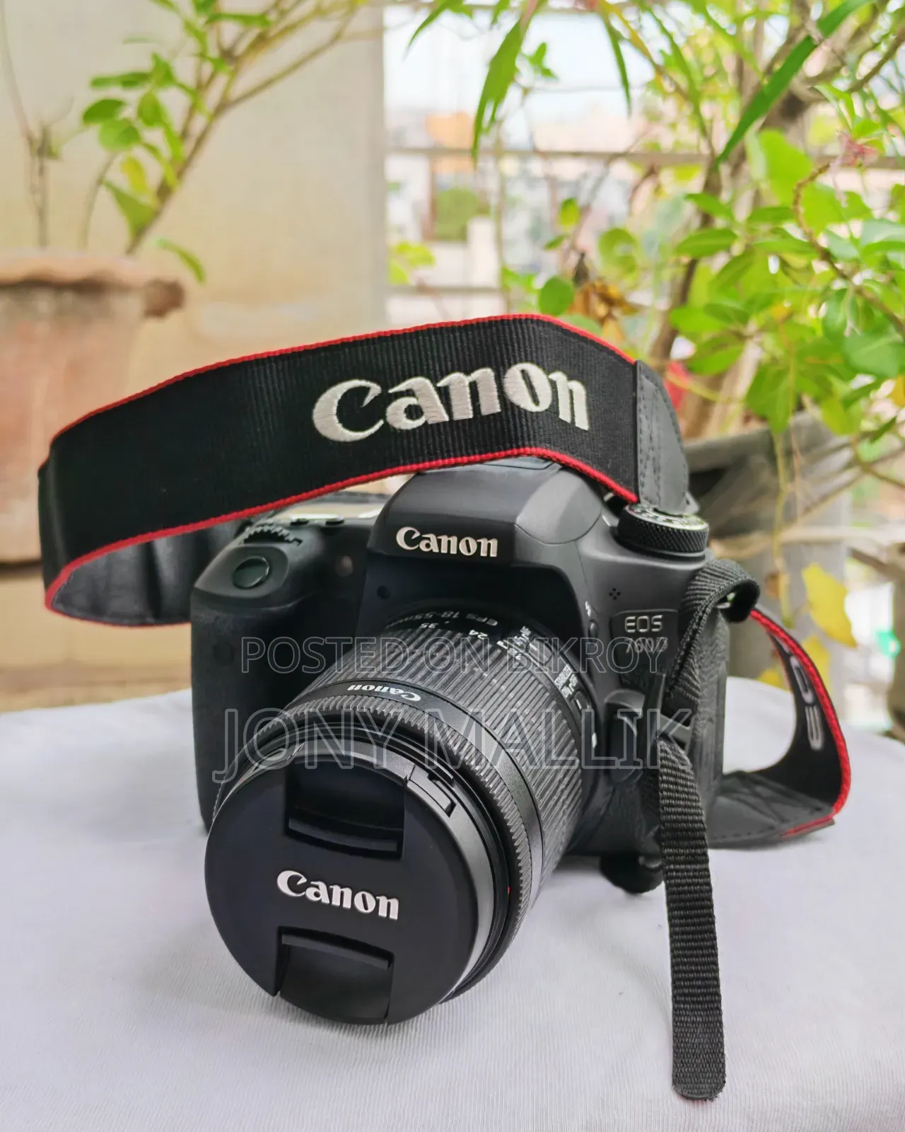 Canon EOS 760D