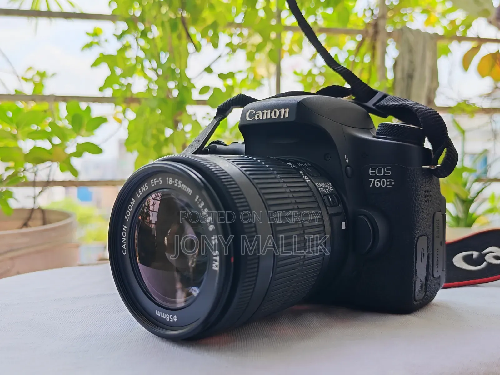 Canon EOS 760D