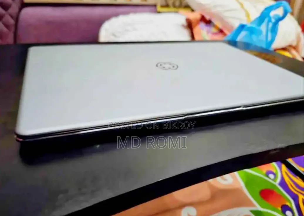 Laptop 8gb Intel SSD 250gb