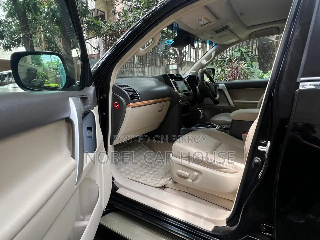 Toyota Land Cruiser Prado 2019 Black