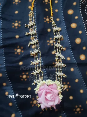 হলুদ/মেহেন্দির জন্য কৃত্রিম ব্রাইডাল পিংক ফুলের গহনা