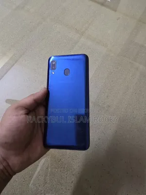 Samsung Galaxy A20 32 GB Blue