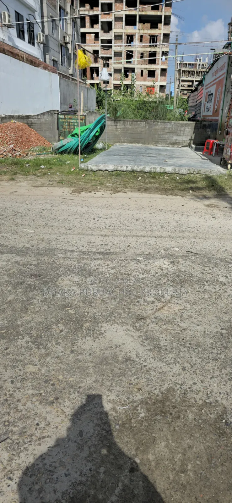 রাজউক পূর্বাচল সেক্টর-২,রোড-১০২/এ,পূর্বমুখী সরকারি চাকরিজীবী কোঠাপ্লট