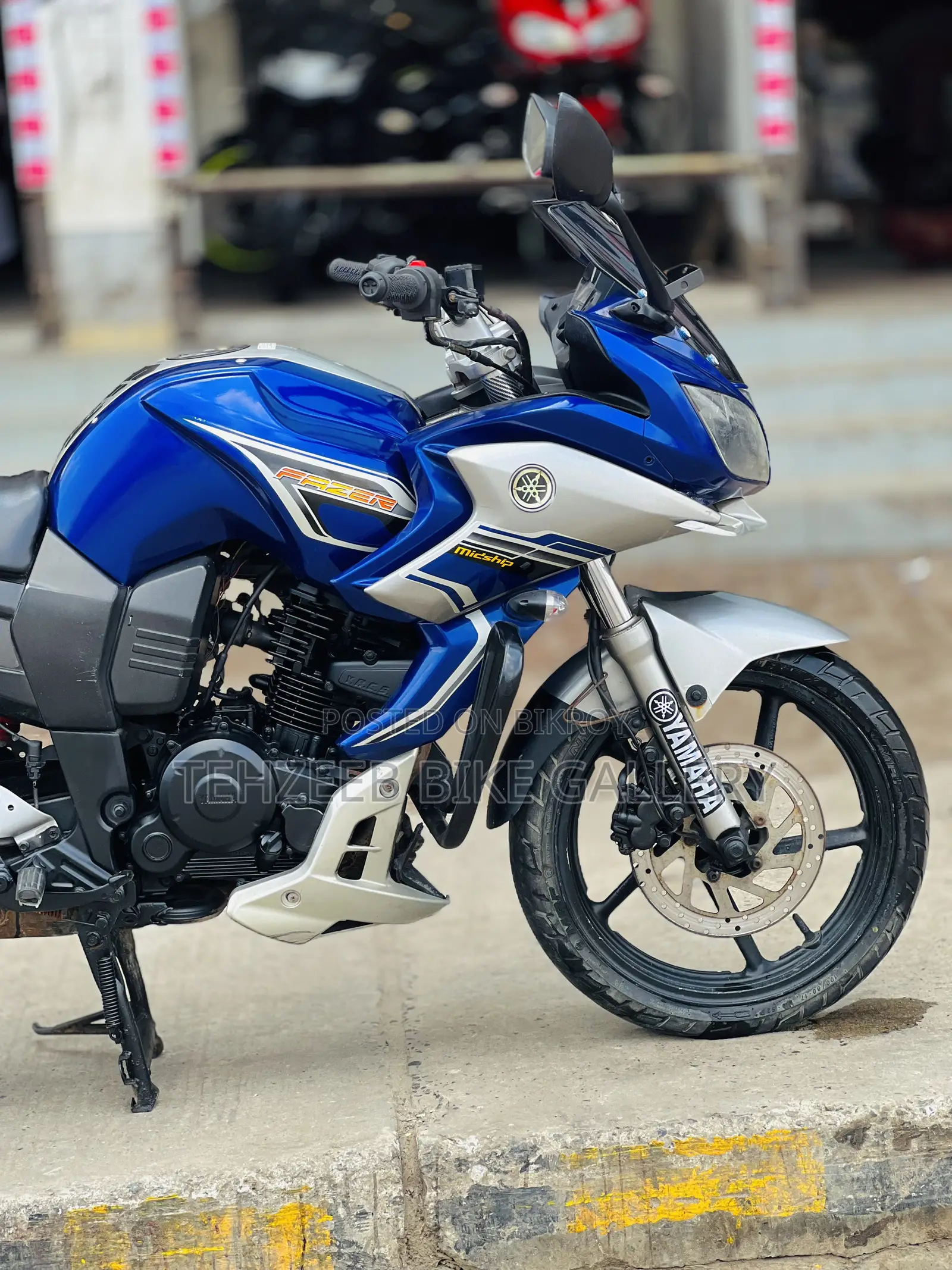 ইয়ামাহা ফাজার ভি১ ২০১৪ ব্লু