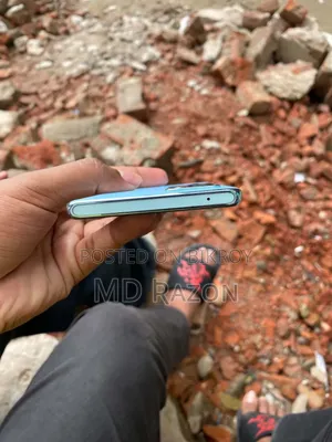 অপো রেনো ৬ প্রো ৫জি ২৫৬ জিবি নীল