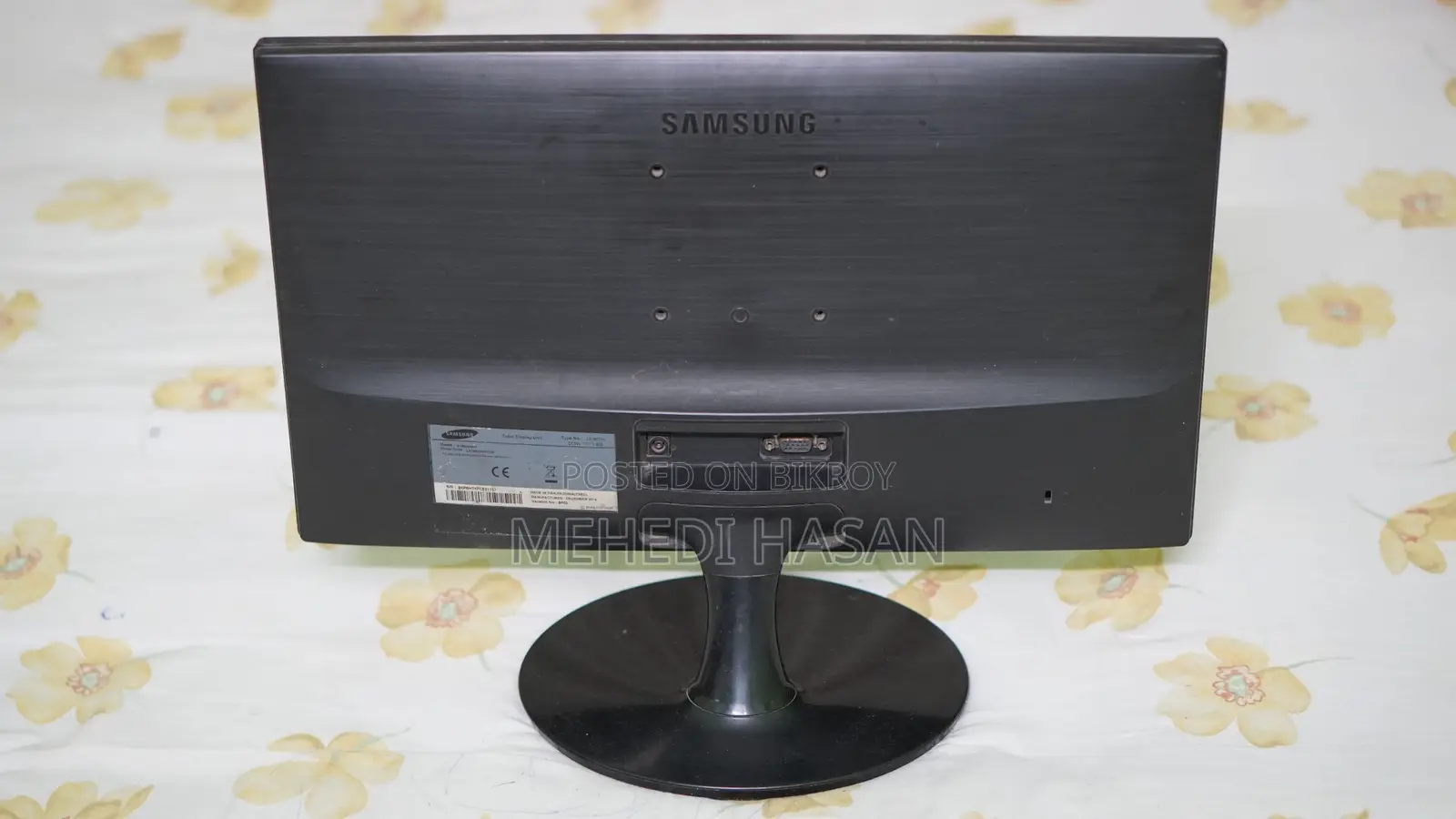 19 Inch Monitor