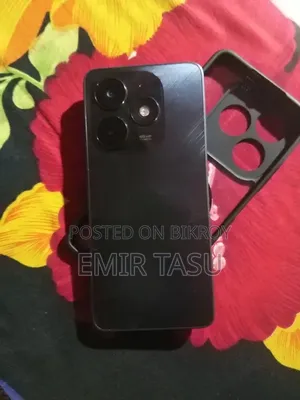 টেকনো স্পার্ক ২০সি ১২৮ জিবি কালো