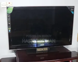 ডিভিডি প্লেয়ারসহ স্যামসাং টিভি বিক্রয় করা হচ্ছে