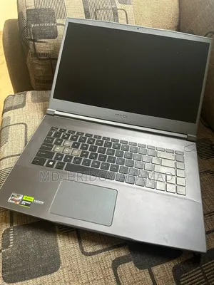 Laptop MSI MSI Sword 15 16GB AMD Ryzen 5 SSD 512GB