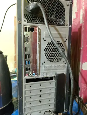 Desktop Computer 4GB Intel Core i5 HDD 1T