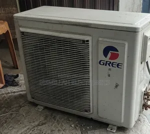 Gree 1.5 Ton Non Inverter AC
