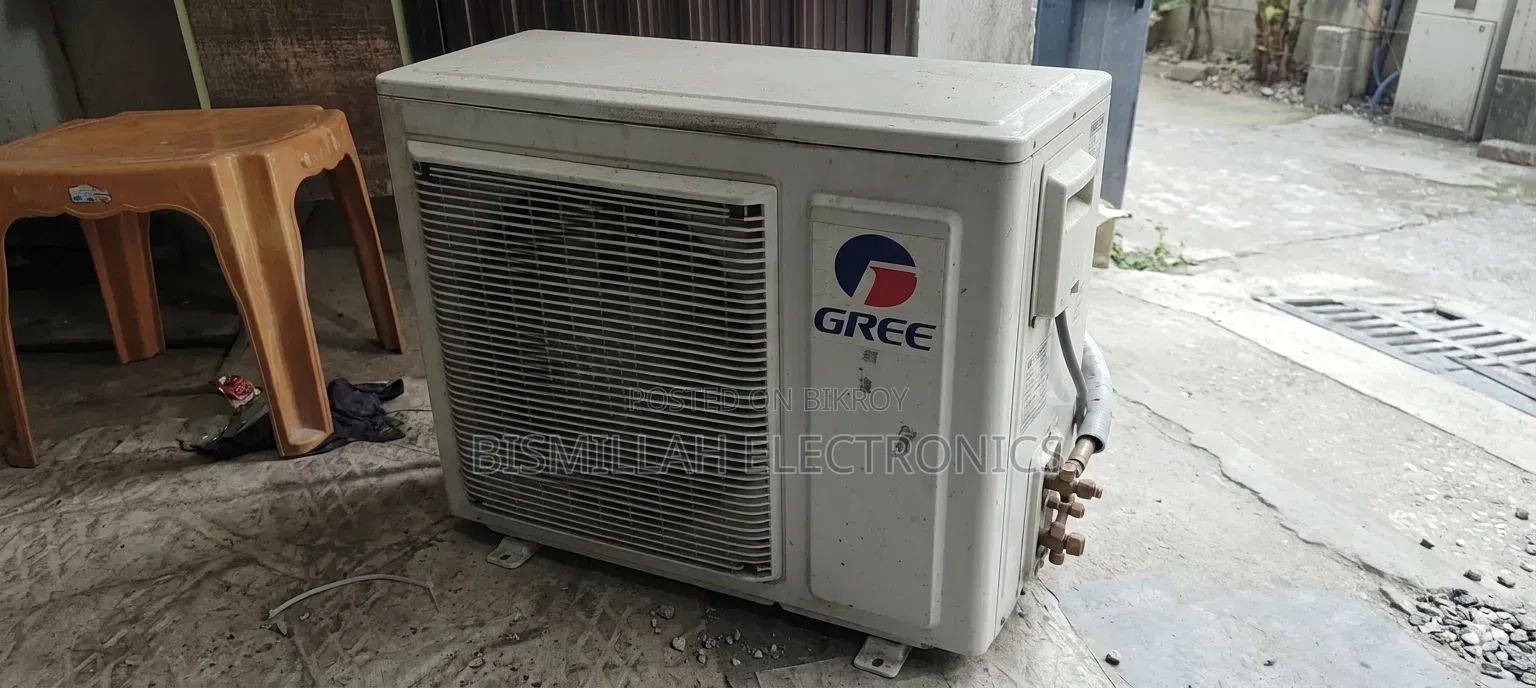 Gree 1.5 Ton Non Inverter AC