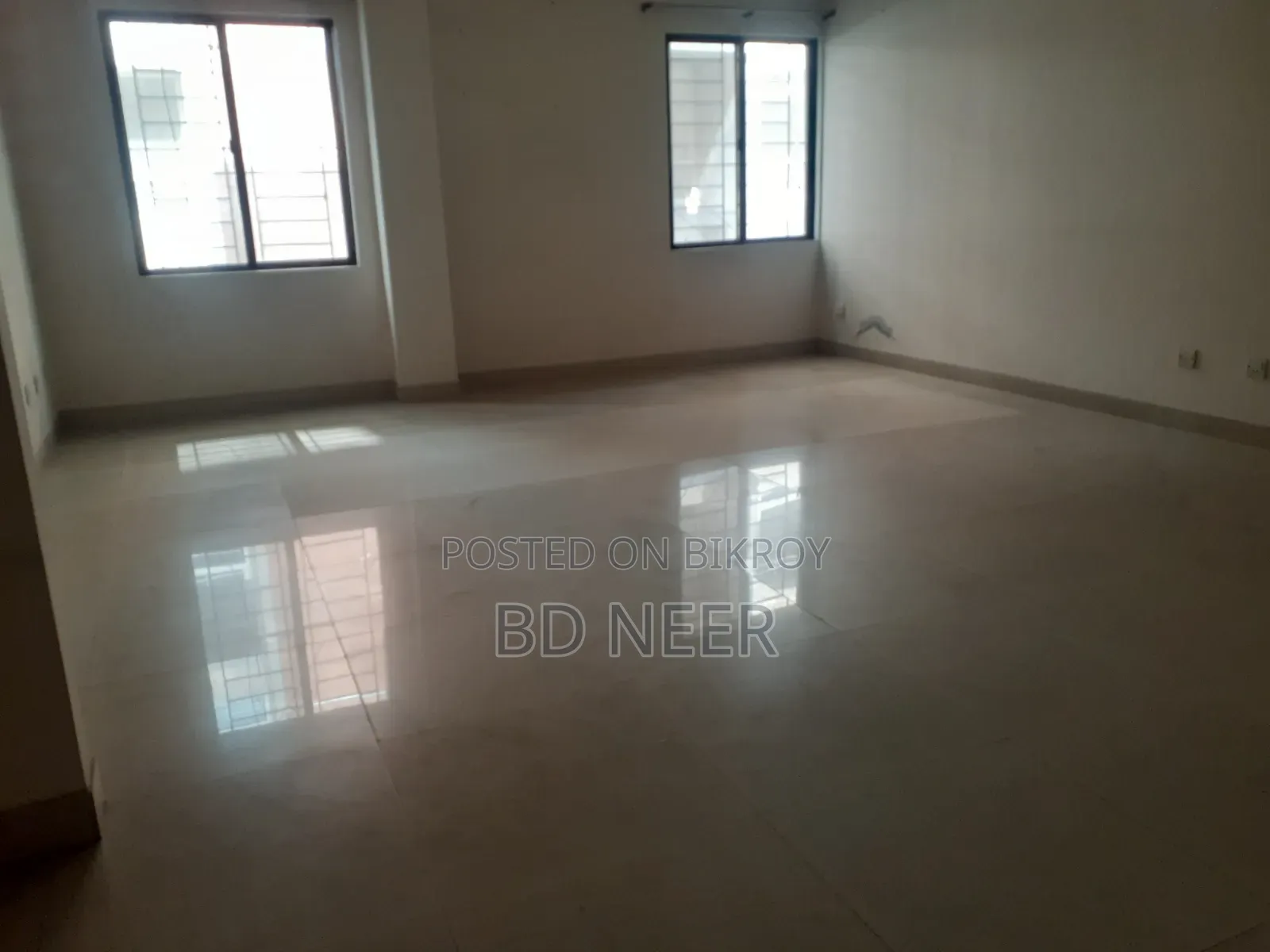 2500 SqFt Gulshan North Avenue Office Rent