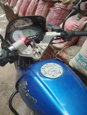 বাজাজ পালসার ১৫০ ২০১২ ব্লু