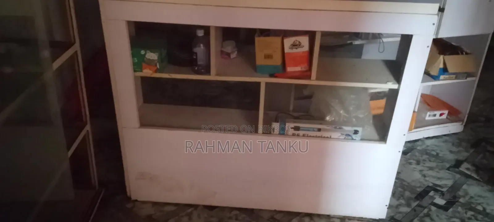 2 Partex Showcases for Sale.