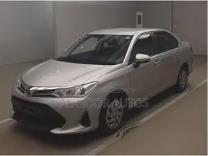 টয়োটা এক্সিও ২০২১ সিলভার