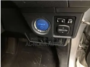 টয়োটা এক্সিও ২০২১ সিলভার