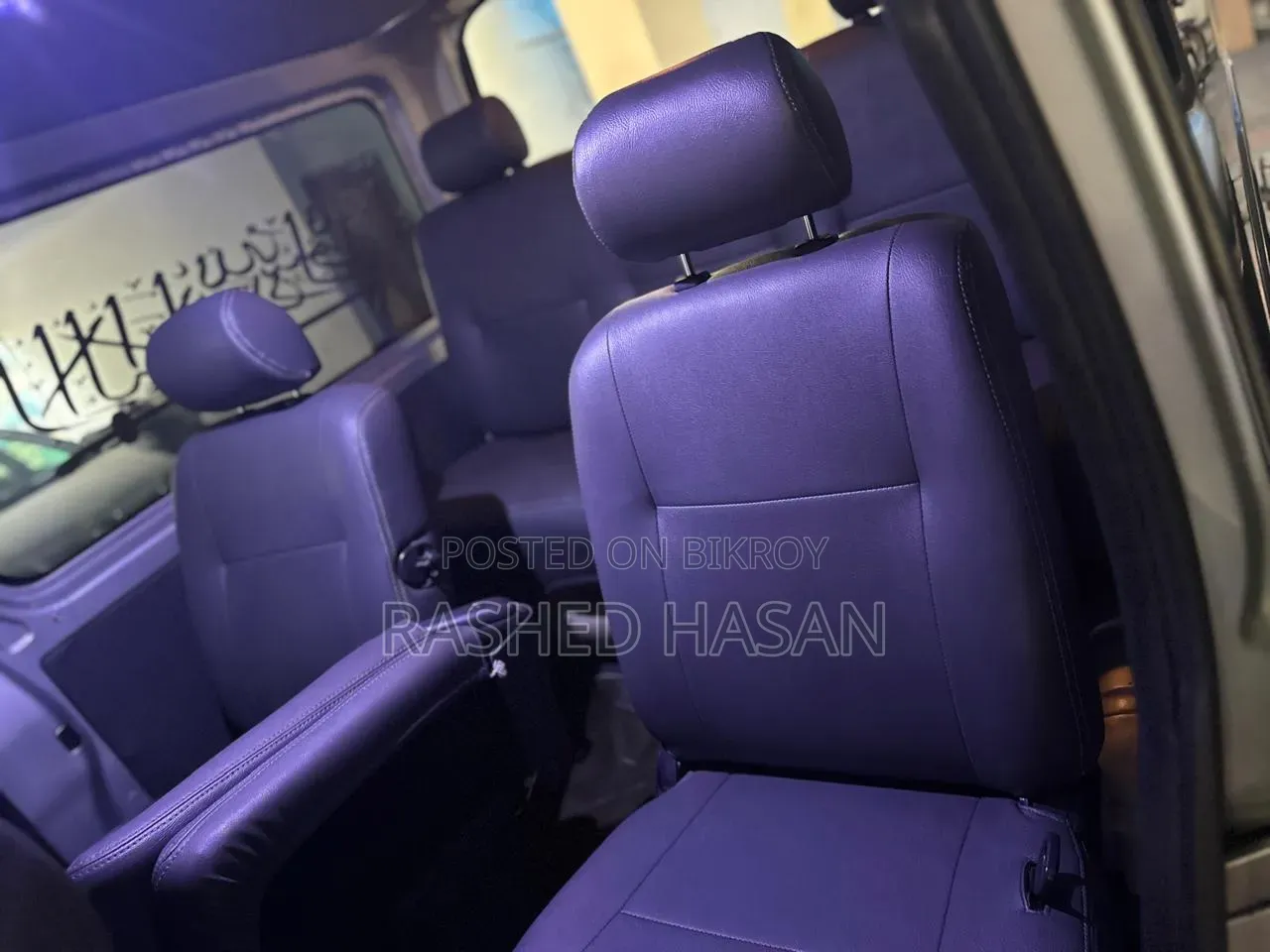 Toyota HiAce 2014 Silver