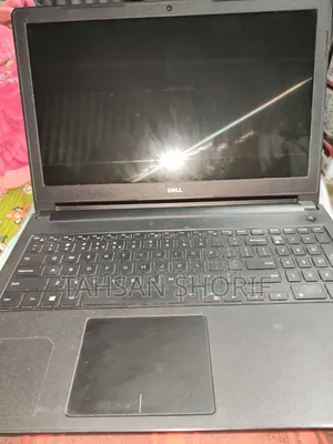 Laptop Dell Inspiron 5559 4GB Intel Core i5 HDD+SSD 1TB