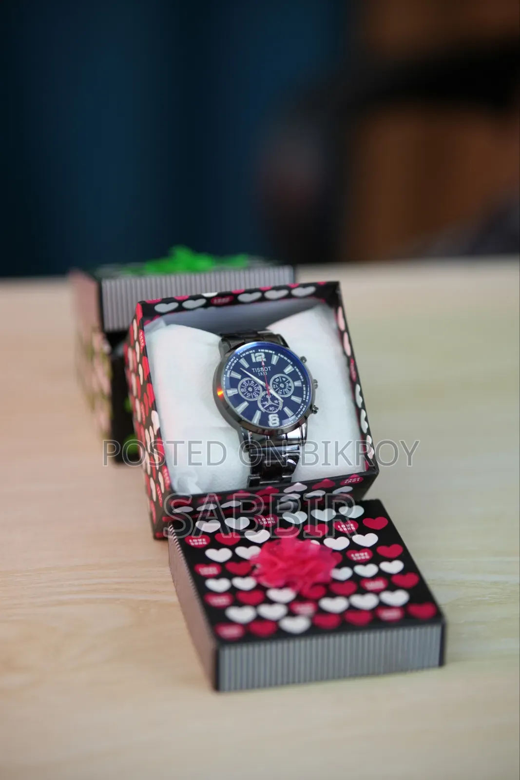 New Arrival Let Time and Style Be a Bit Classy