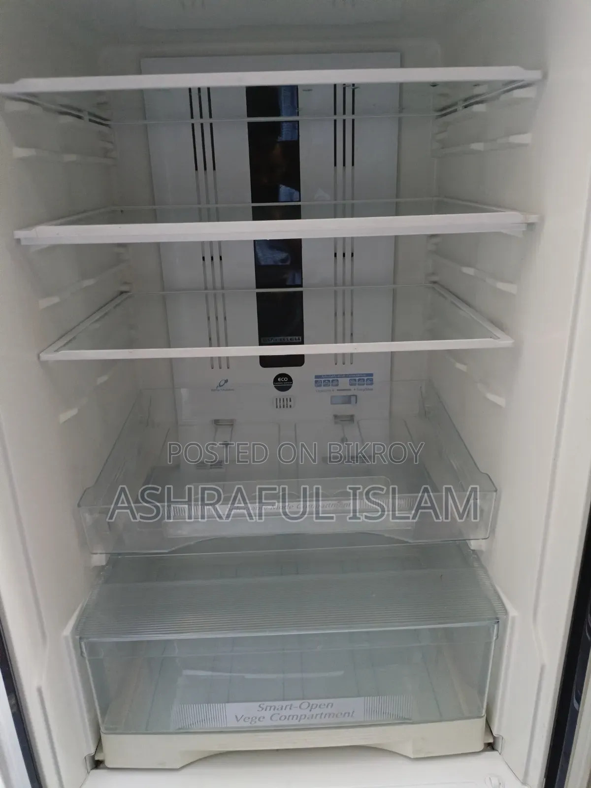 Refrigerator