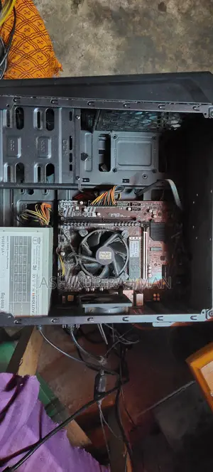 Desktop Computer HP 280 G3 4GB Intel Core i3 SSD 512GB