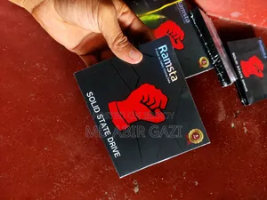 Ramsta S800 SSD (128 GB)