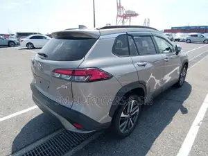 Toyota Corolla Cross 2022 Brown