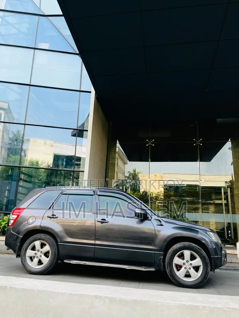 Suzuki Grand Vitara 2011 Gray