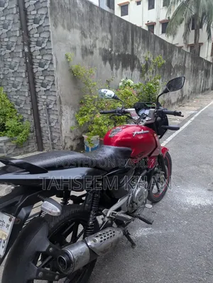 Bajaj Pulsar 150 2014 Red