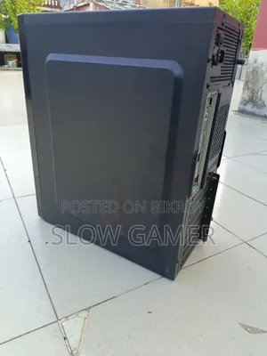 Desktop Computer Asus 8GB AMD Ryzen 5 SSD 256GB