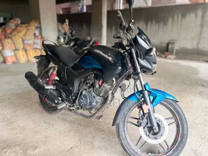 Hero Hunk 2022 Black