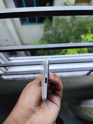 গুগল পিক্সেল ৩ ৬৪ জিবি সাদা