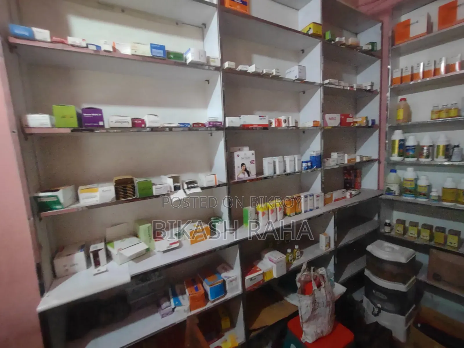Pharmacy shop rack
