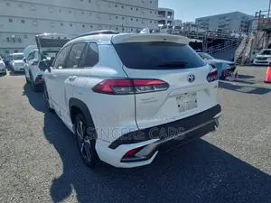 Toyota Corolla Cross 2023 Pearl