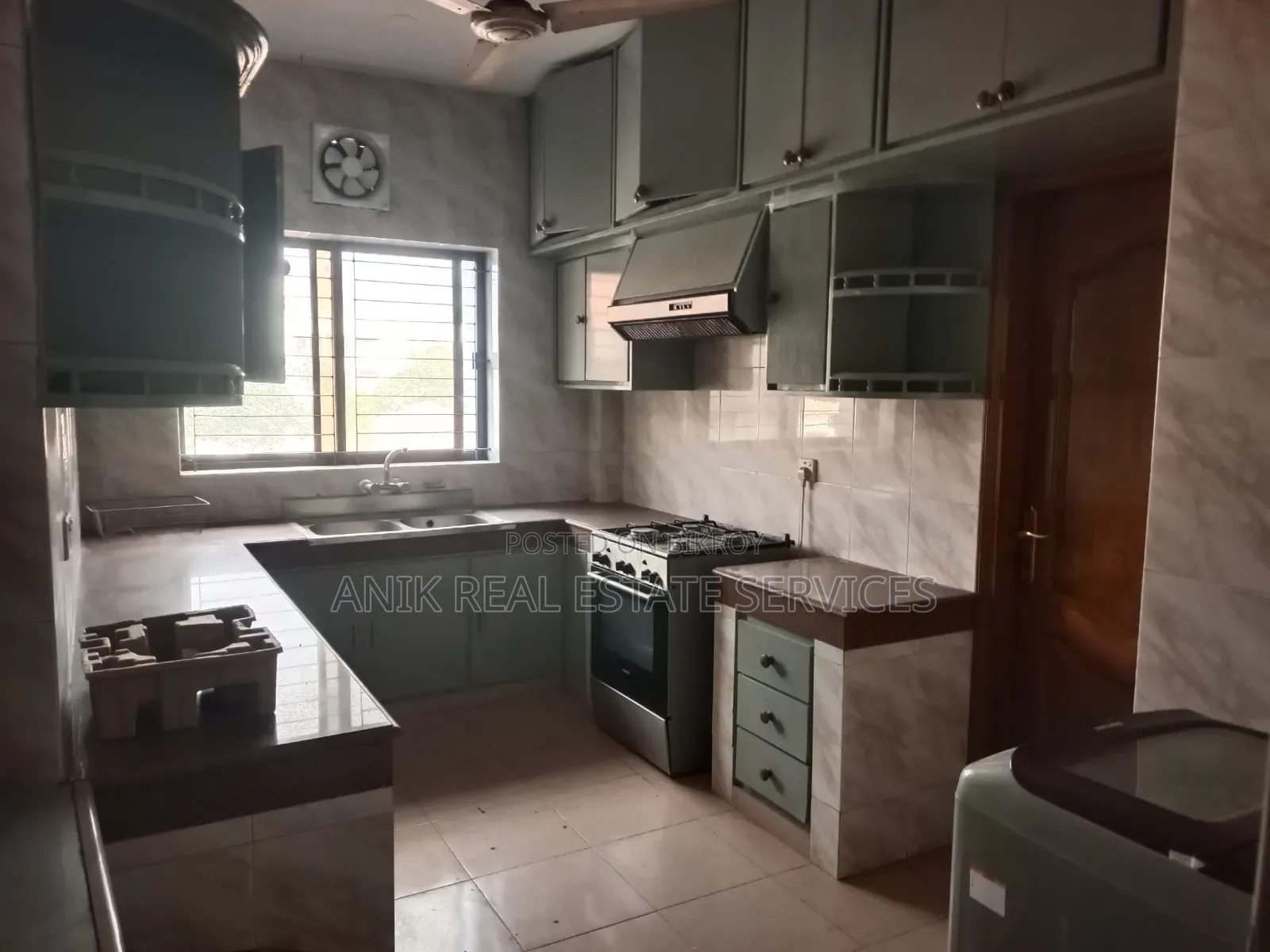 3000 Square Feet Office Space Rent for Gulshan 2