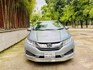 Honda Grace 2017 Silver