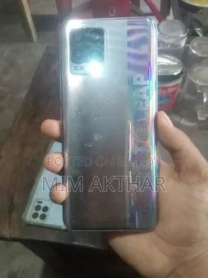 রিয়েলমি ৮ ৫জি ১২৮ জিবি