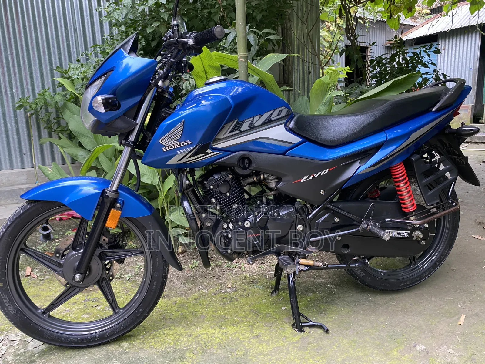 হোন্ডা লিভো ২০২১ নীল