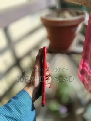 Apple iPhone 11 64 GB Red