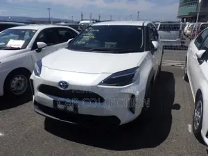 Toyota Yaris Cross 2021 Pearl