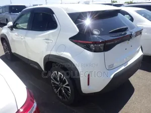 Toyota Yaris Cross 2021 Pearl