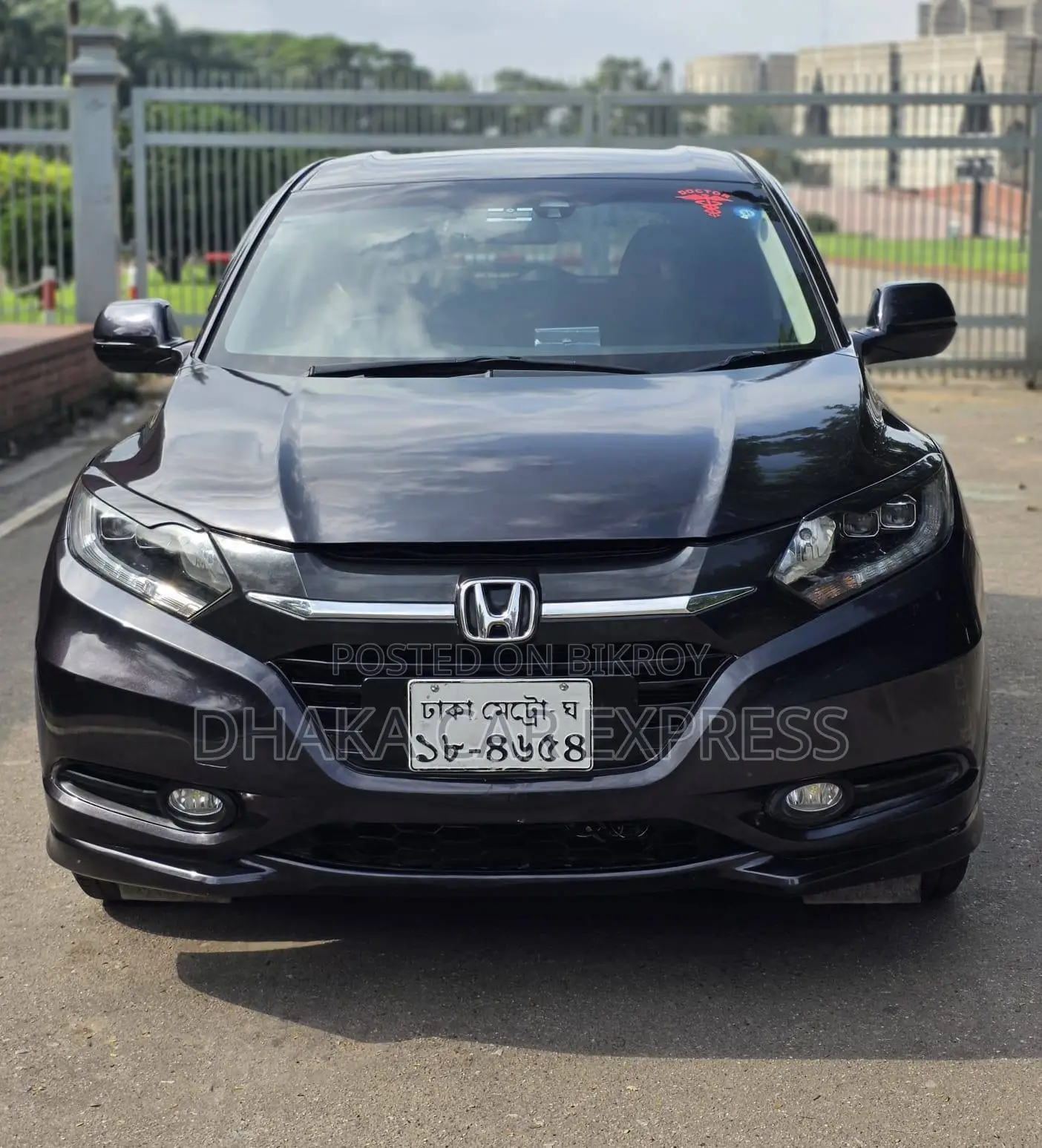 হোন্ডা ভেজেল ১.৫ হাইব্রিড ২ডব্লিউডি ২০১৪ কালো