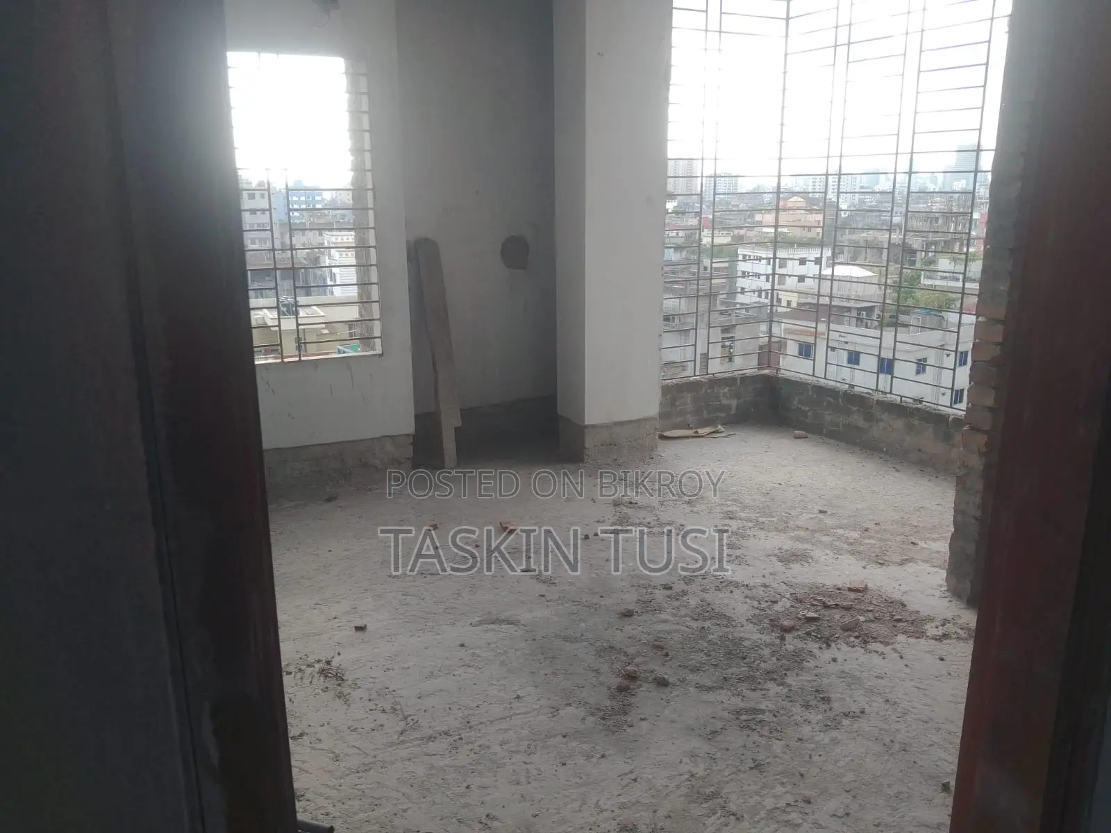 5bdrm Duplex in যাত্রাবাড়ী মডেল টাউন, Jatrabari for sale