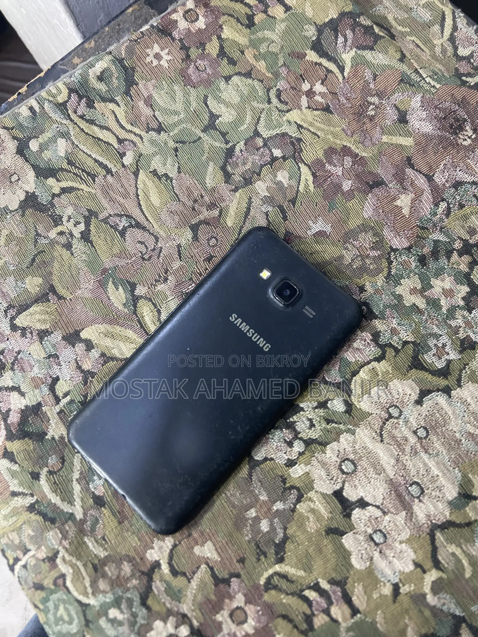 Samsung Galaxy J7 Neo 16 GB Black