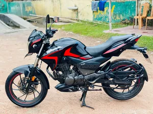 হিরো হাঙ্ক ১৫০ ২০২৩ ব্ল্যাক