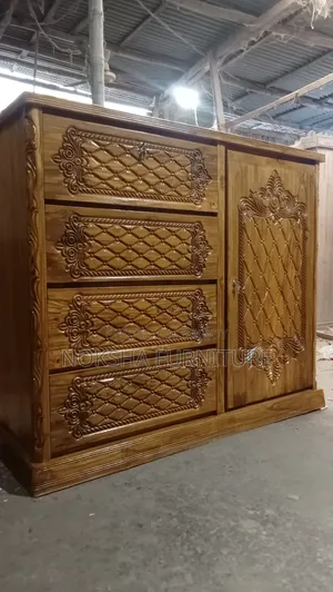 চিটাগাং সেগুন কাঠের ওয়ারড্রব